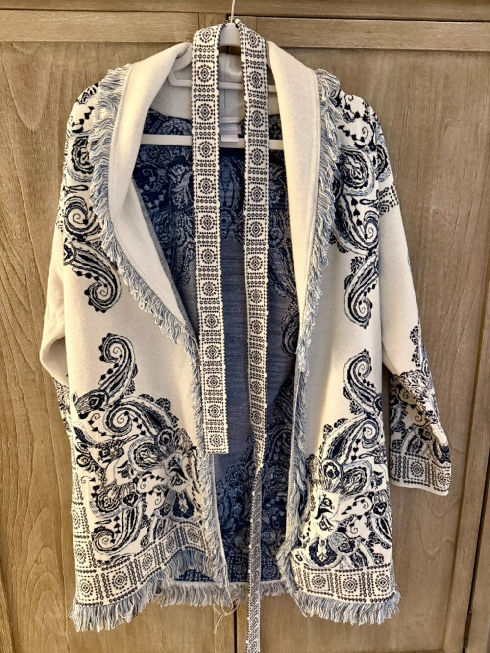 Chico's Paisley Jacquard Fringe Shawl Cardigan Blue & White Boho Eclectic